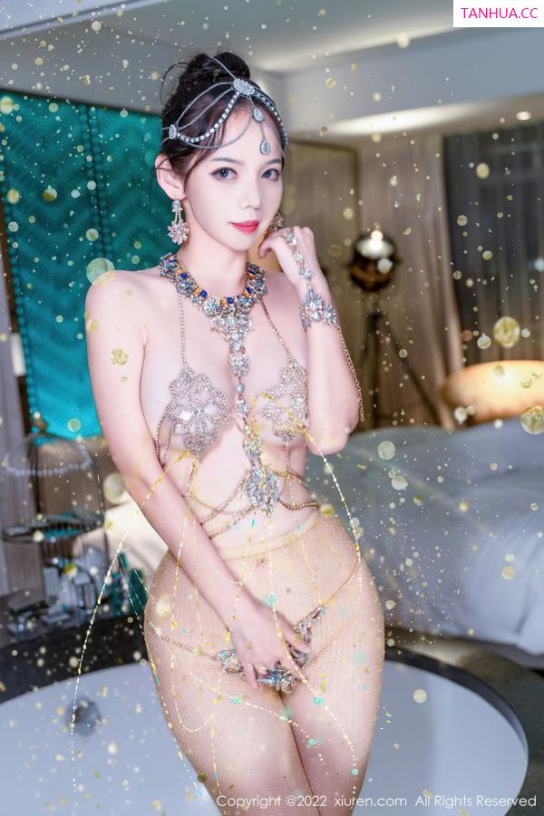 大美媚京  [XiuRen]高清写真图 2022.09.08 No.5559 大美妞儿第39张图片